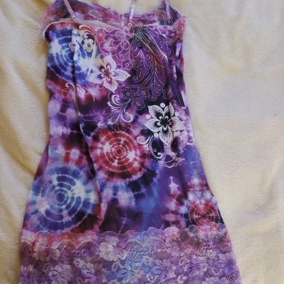 Tank - Picture 4 of 4